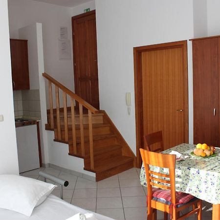 Pile Apartments 3 Оміш Екстер'єр фото