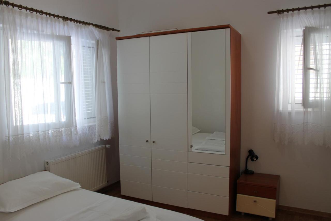 Pile Apartments 3 Оміш Екстер'єр фото